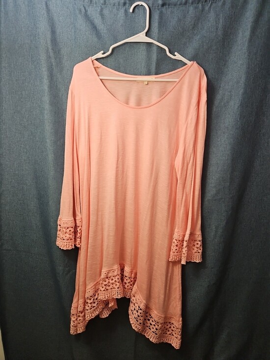 indigo soul Tops - Indigo Soul Boho Tunic Top Large Pink Rayon Crochet Lace ✨💗👍HOST PICK👍💗✨